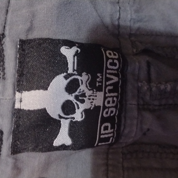 LIP service cut off shorts Y2K size 30 - Picture 3 of 9